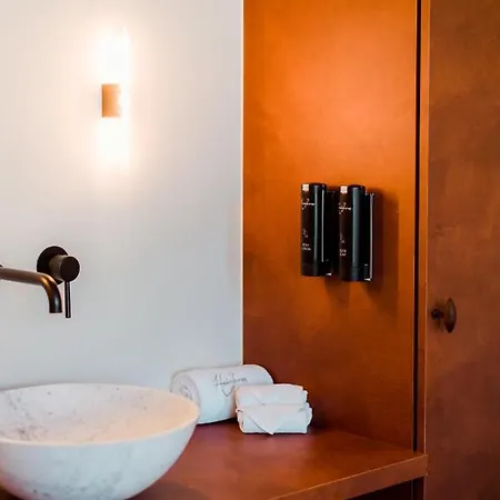 Hotel The Librarian By Domani