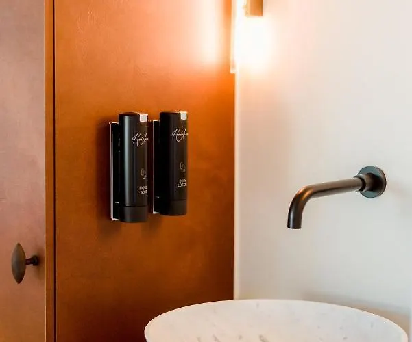 The Librarian By Domani 3*